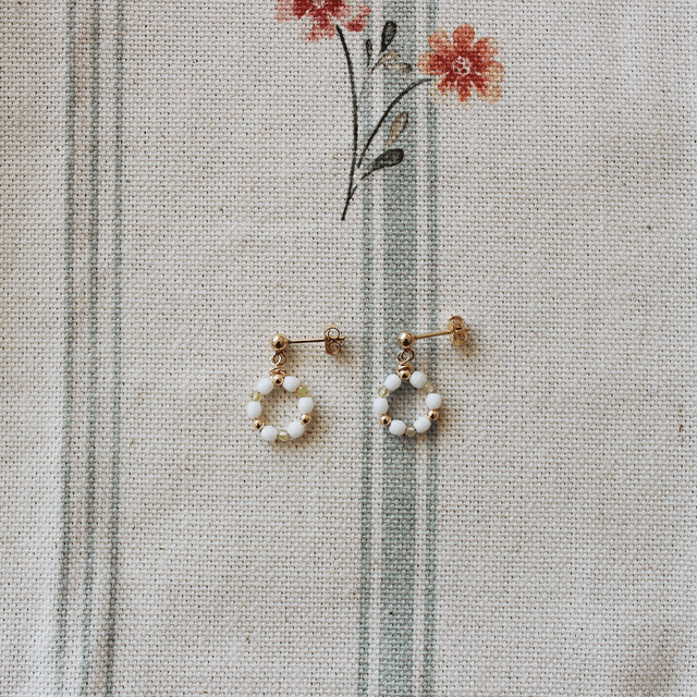 Boucles d’oreilles en gold filled – Les pâquerettes à bicyclette