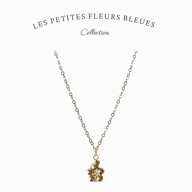 Collier en gold filled – Les petites fleurs bleues 