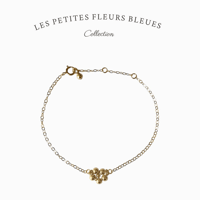 Bracelet en gold filled – Les petites fleurs bleues 